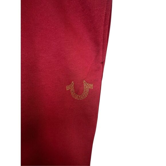 NWT True Religion Red Fleece Joggers With Gold Studded Horseshoe - Picture 2 of 7